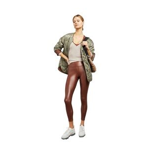 Carbon38 High Rise 7/8 Legging in Takara Shine Cappuccino Brown Tan